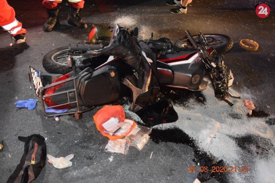 Ilustračný obrázok k článku Vážna nehoda na križovatke medzi Bystricou a Zvolenom: Motorkár utrpel ťažké zranenia, FOTO