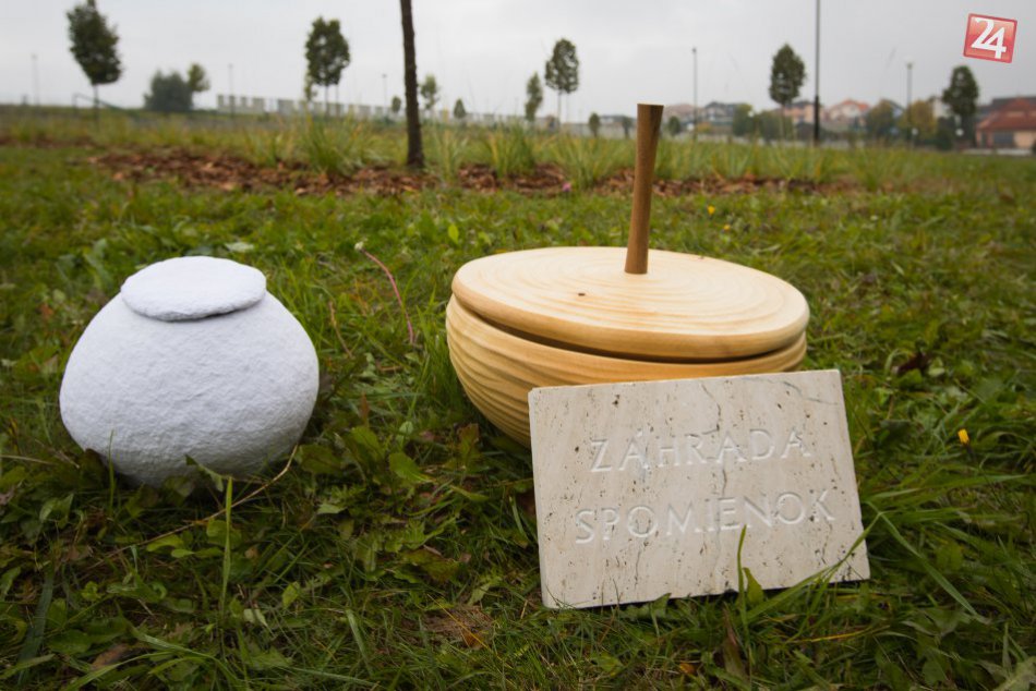 V OBRAZOCH: Prvý prírodný cintorín na Slovensku vyrástol vo Zvolene